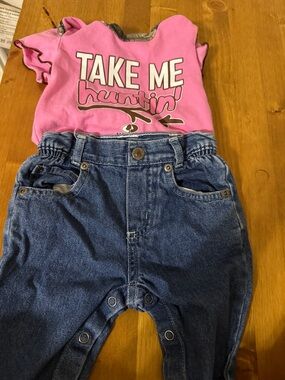 Pink "Take Me Huntin'" Graphic Top with Denim Kids Bottoms